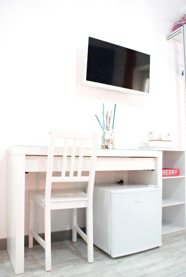 Like Family House Acomodação com café da manhã  3*
