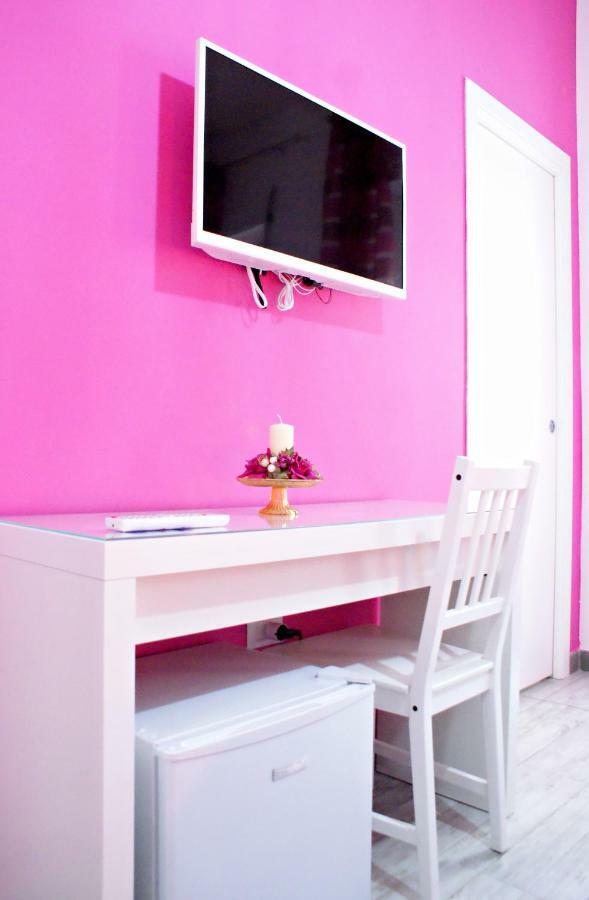 Acomodação com café da manhã  Like Family House