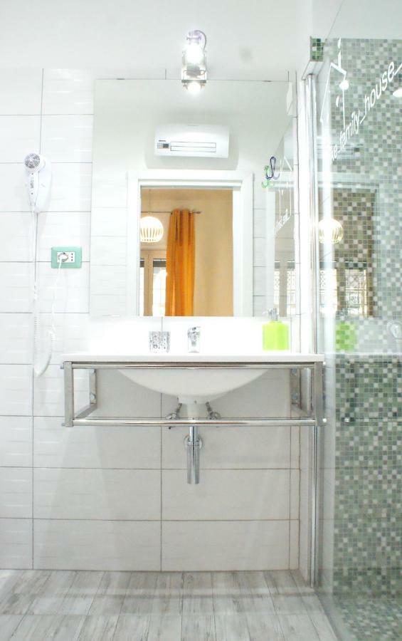 Alojamento de Acomodação e Pequeno-almoço Like Family House Roma
